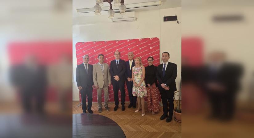 Hegedűs Zsolt bejelentette: Bayerné Matusovits Andrea lemondása után megvan az Országos Vérellátó Szolgálat új vezetője