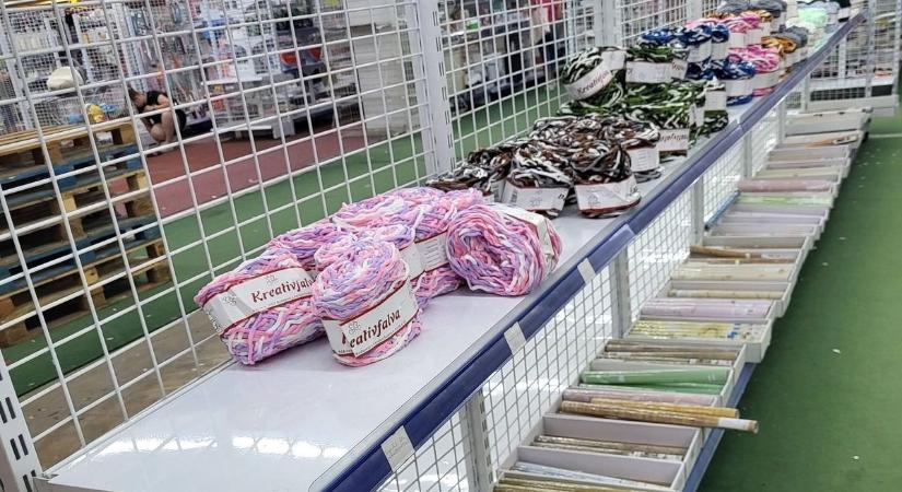 Bezár a kínai üzlet a szombathelyi áruházban