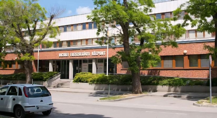 Megindító döntés a gyászban: Ezt a nevet veszi fel a Fejér megyei egészségügyi központ!