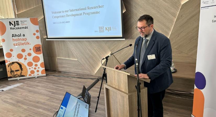 Nemzetközi szintre emelné kutatásait a Neumann János Egyetem