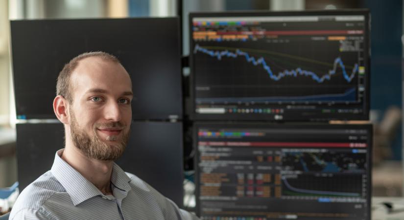 „Elsőre kissé korainak tűnik a 2030-as euróbevezetés” – Interjú