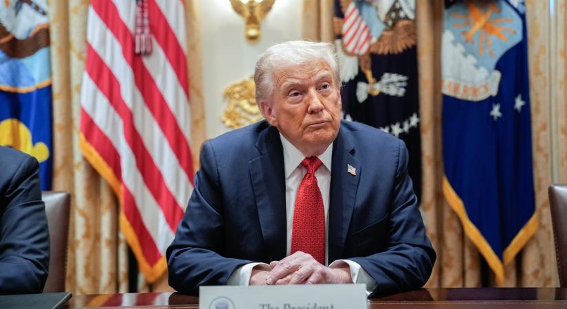 Ezt nem hitte volna: Donald Trump saját arcképével ellátott bankjegyet kaphat