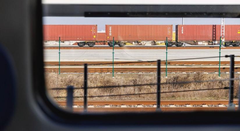 A túlélésért küzd az árufuvarozás – a vasútvállalatok még mindig nem jutnak hozzá a védett árú üzemanyaghoz