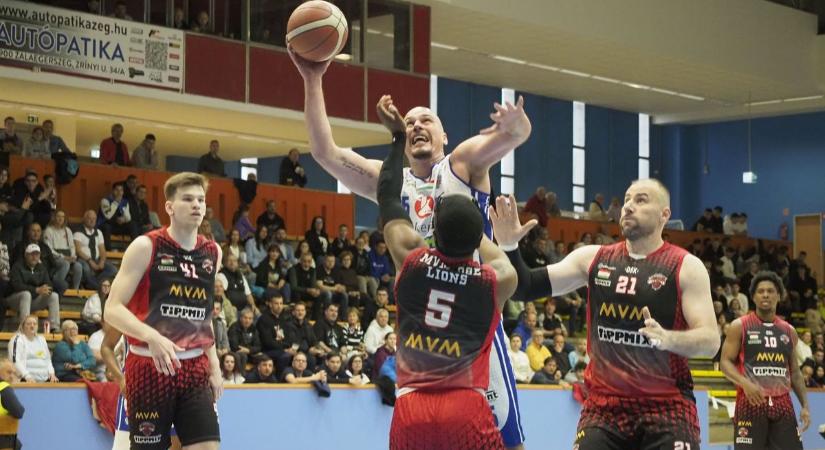 Van még egy esélye a Zalakerámia ZTE KK-nak, így maradhat továbbra is az A csoportban