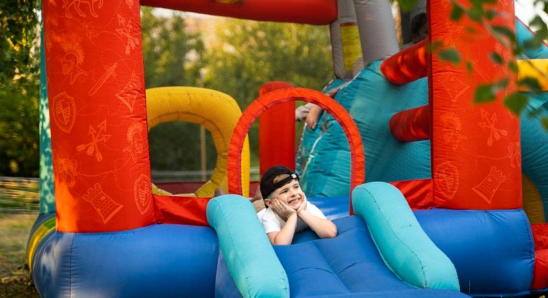 Gyermeknapi programok: Szolnok, Törökszentmiklós, Tiszafüred és Cegléd is készül a családokra