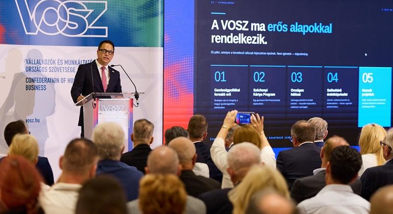 Gazsi Attila, a VOSZ új elnöke: A magyar gazdaság következő nagy tartaléka a kkv-k termelékenységének javításában van
