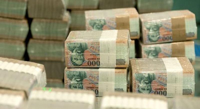 6000000000000 forint