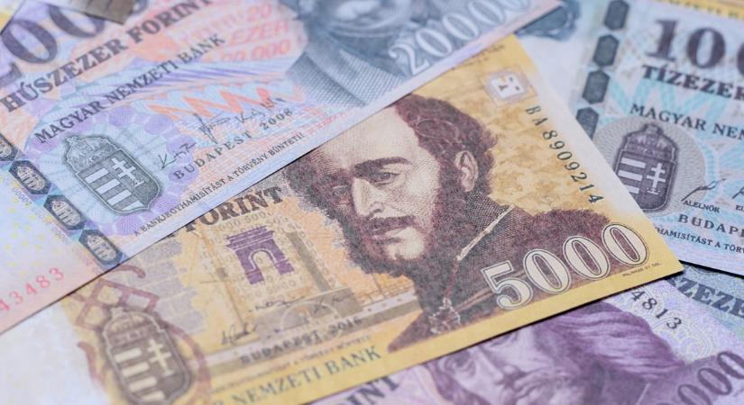 Megmozdult a forint árfolyama Magyar Péter és Ursula von der Leyen eurómilliárdos bejelentésére