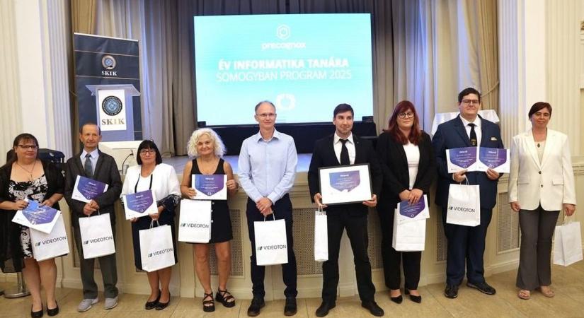 Átalakul az Év Informatika Tanára díj: névváltozással és tíz IT-tanár díjazásával debütál