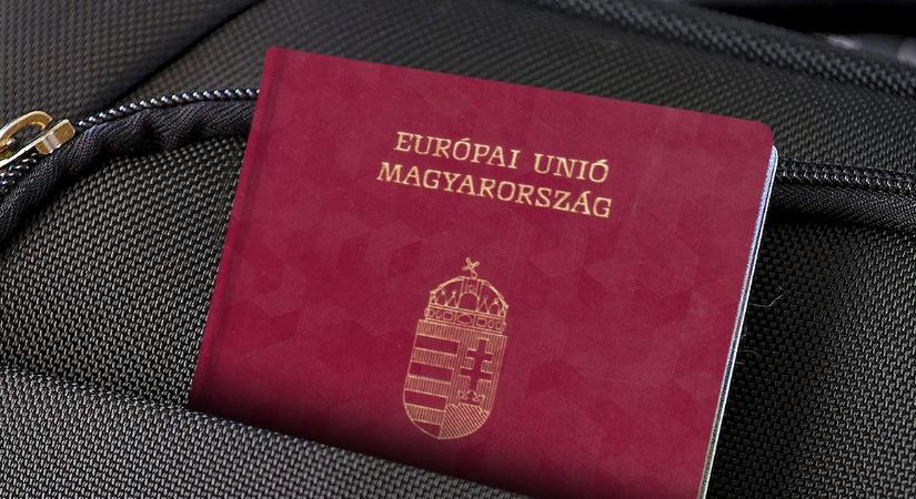 Ők is diplomata-útlevéllel utazhattak: Rúzsa Magdi, Rákay Philip, Vidnyánszky Attila és még sokan mások
