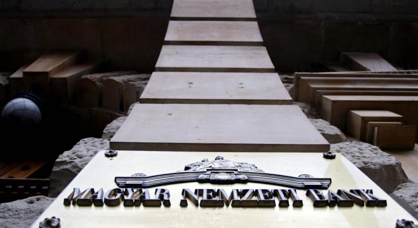 Friss adatok érkeztek az MNB-től: csökkent a kezelt vagyon
