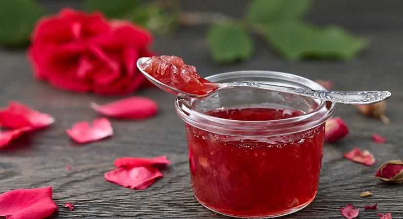 A nyár legféltettebb luxuskincse, aminek alapanyaga akár a kertedben is megteremhet: a rózsalekvár
