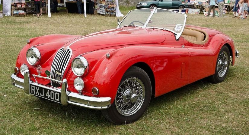 Az autók sztárja – a sztárok autója: Jaguar XK140 roadster a Balatonnál ( videó)