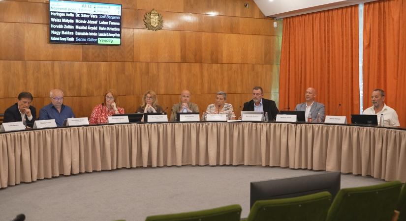 Ülésezett a képviselő-testület