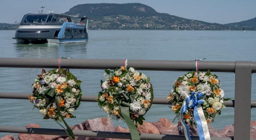 Átadták a megújult fonyódi kikötőt