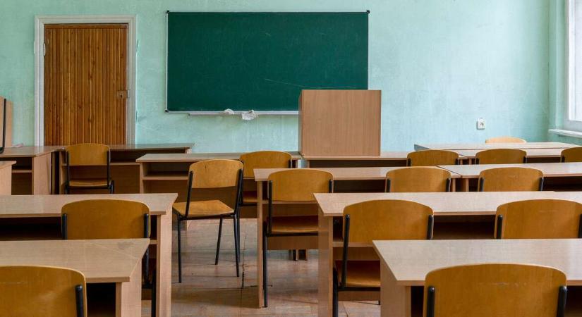 Számít, milyen környezetben tanulnak a gyerekek! – Te melyik sulinak adnál álom tantermet?