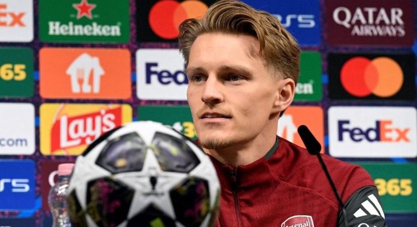 „Briliáns játékos” – az Arsenal budapesti sajtótájékoztatóján a csapat magyar gyökerű labdarúgója volt a téma