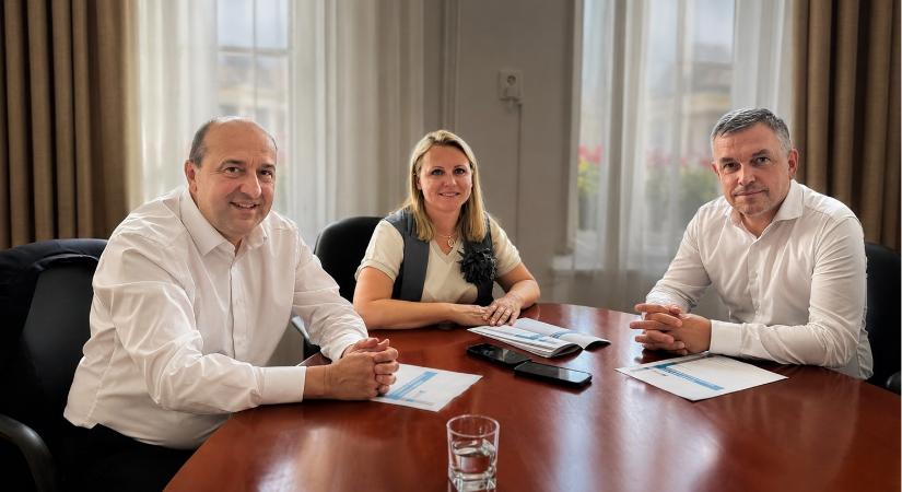 Környezetvédelemről, egészségügyről és a tranzitforgalomról egyeztettek Komáromban