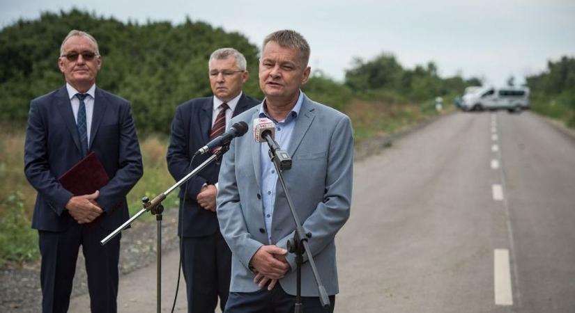 Megtudtuk, használtak-e azbeszttel szennyezett követ Heves vármegyei útépítéseken