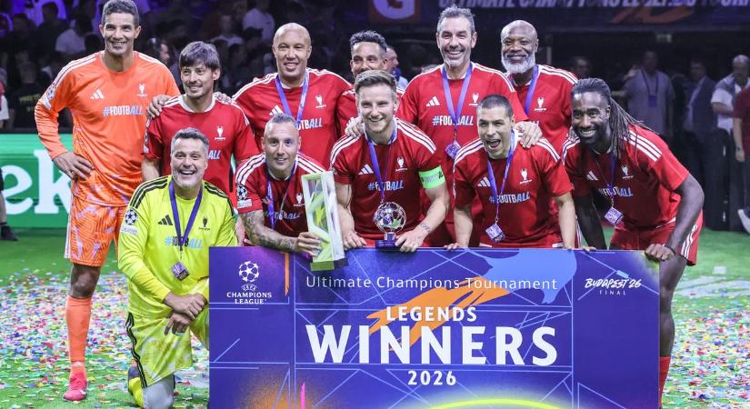 Cafu ollózott, Marco Materazzi nem ment neki Torghelle Sándornak