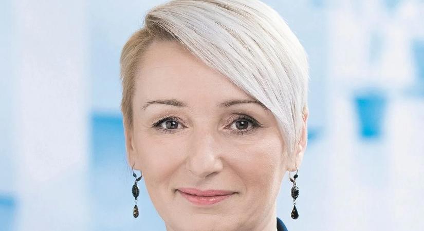 Pártszimpátiától függetlenül bárkinek segít a Védvonal
