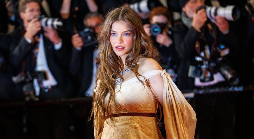 A legstílusosabb kismama: friss fotók készültek a várandós Palvin Barbaráról, ennyit nőtt a babapocakja