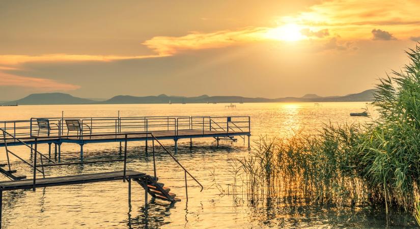Strand és fagyi: ez önmagában kevés – a szakértő szerint messze nem családbarát a Balaton