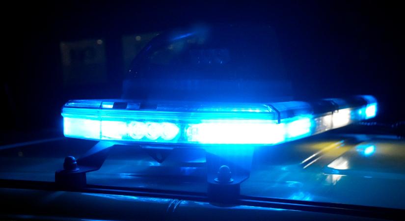 Balesetet szenvedett egy rabszállító autó Kiskunhalason