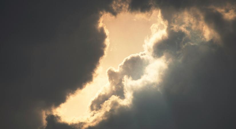 Nyugodt délelőttöt követően meglepetést hozhat a délutáni időjárás
