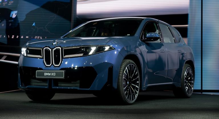 Veszélyes hibát találtak a Debrecenben gyártott BMW iX3-asoknál, azonnal lépett a gyártó