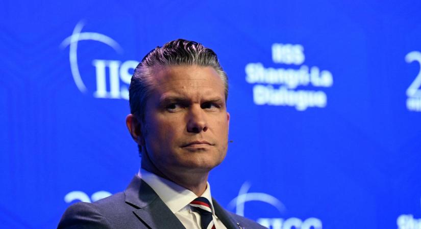 Az amerikai hadügyminiszter közölte, partnereket akarnak, nem támogatják többé tehetős országok védelmét