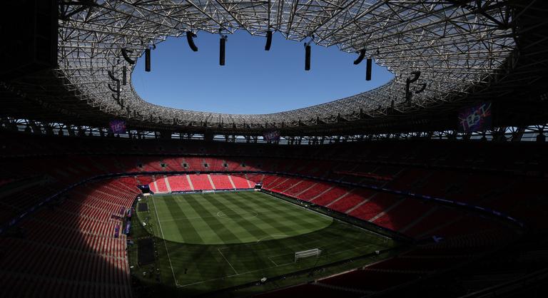 A PSG negatív rekordja megdönthetetlen, az Arsenalnak 140 év alatt először sikerülhet. Ki lesz a Puskás Aréna királya?