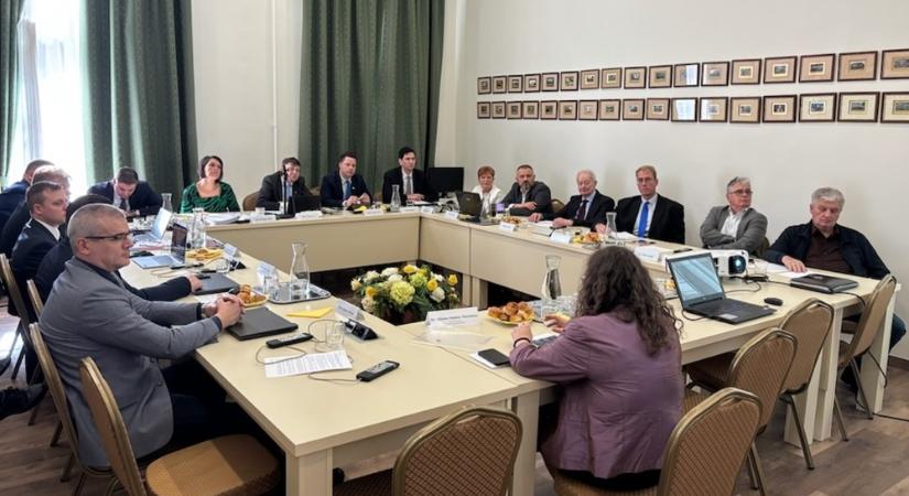 A Somogy megyei közgyűlés visszavonta korábbi határozatát és ezzel kimondta, hogy nem létezett a TISZA-adócsomagja