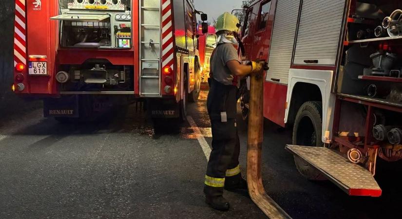 Baleset a fővárosban: vonat ütközött kisteherautóval a Nyugati és Rákosrendező között