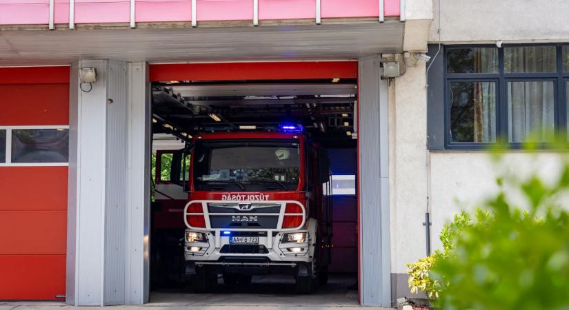 Tűz ütött ki egy püspökladányi zöldhulladék-lerakóban