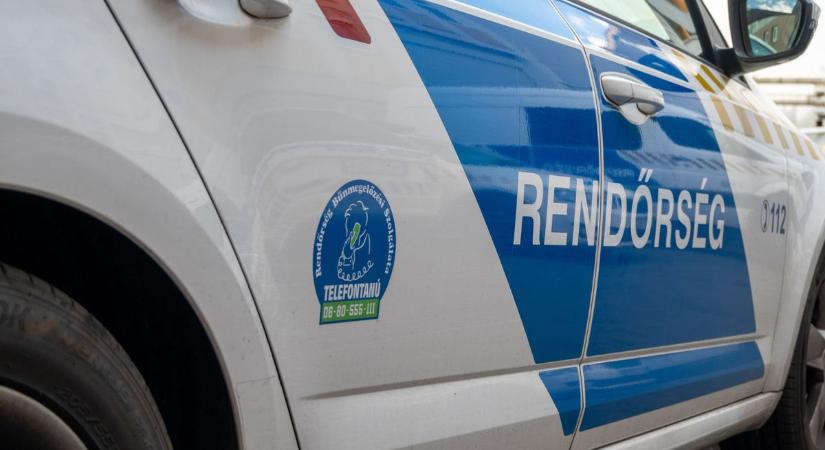Balesetet szenvedett egy rabszállító és kísérőautója Kiskunhalason