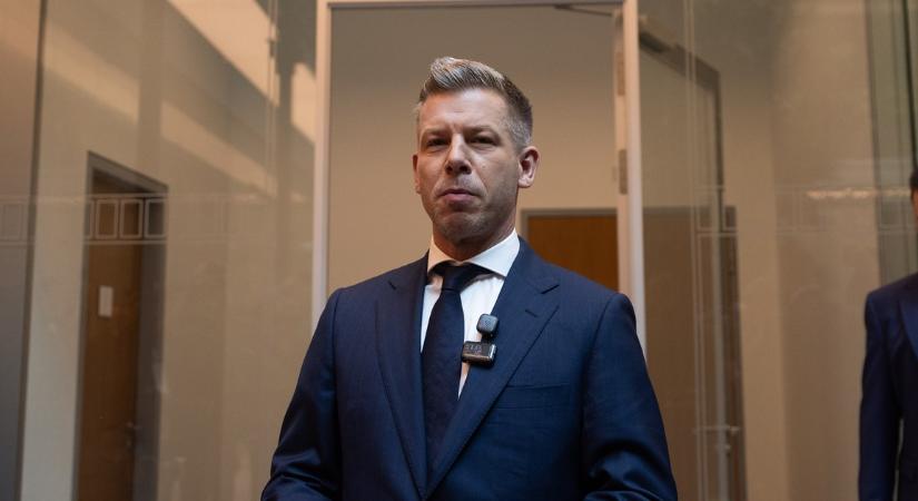 Magyar Péter: a kormány gyermekotthonban élő gyerekeket lepett meg azzal, hogy ott lehetnek a BL-döntőn