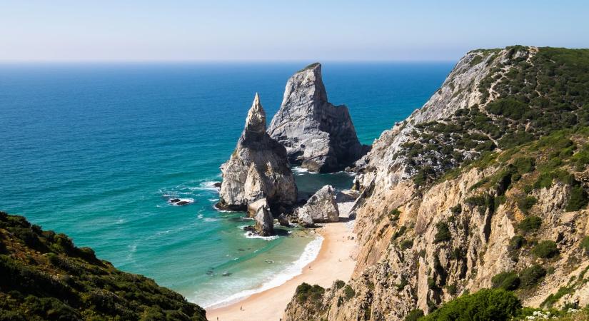 Európa legszebb eldugott tengerpartjai: 5 menedék, ahol még nem hemzsegnek a turisták