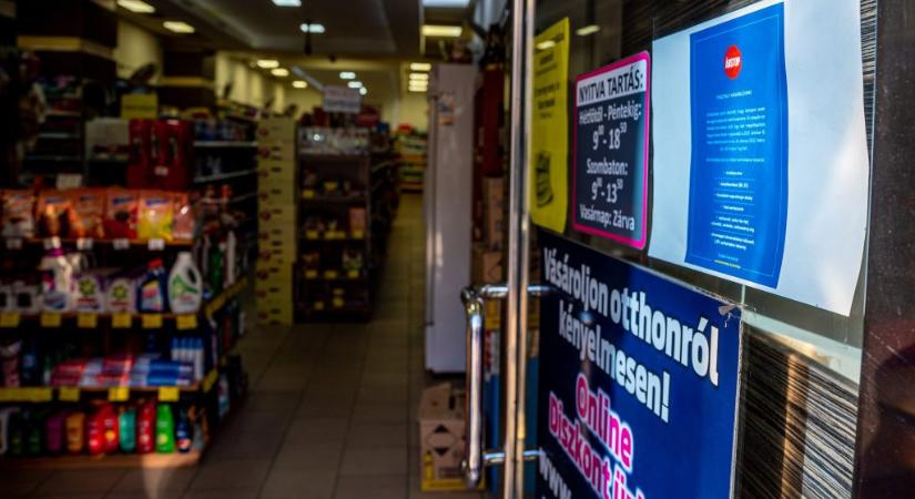 Kiskereskedelmi különadó, árrés- és plázastop: a kereskedők mielőbb tárgyalnának a kormánnyal