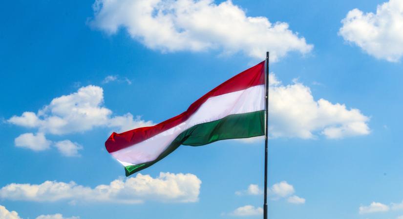 Diákok magyar zászlót égettek Szabadkán