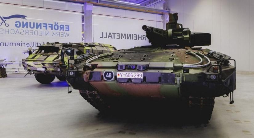 Gigantikus fegyverüzletet kötött Románia: ezeket a hadi eszközöket vásárolják az uniós SAFE-hitelből