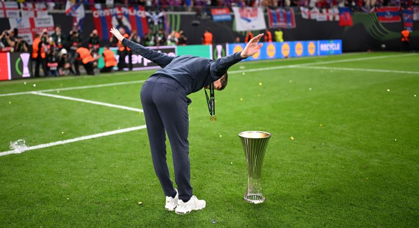 A Crystal Palace sikeredzője is képbe került a Milannál