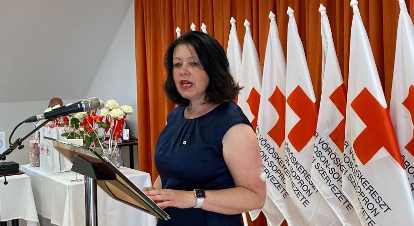 145 éves a Magyar Vöröskereszt, elismeréseket adtak át Fertőszentmiklóson