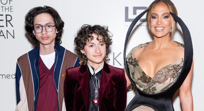 Jennifer Lopez gyereke nevet változtatott, az egyetemet már így kezdi