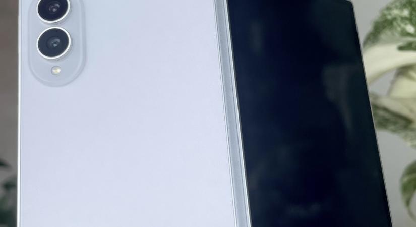 Rövid videón a Samsung kihívója, amit az iPhone Ultra ellen indítanak