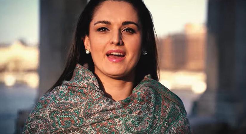 Zsikó Zsuzsanna hangjával csendül fel magyarul a BL-himnusz