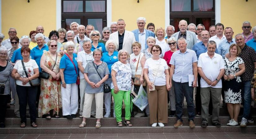 Ruszin-Szendi Romulusz: felülvizsgáljuk a nyugállományúak járandóságait