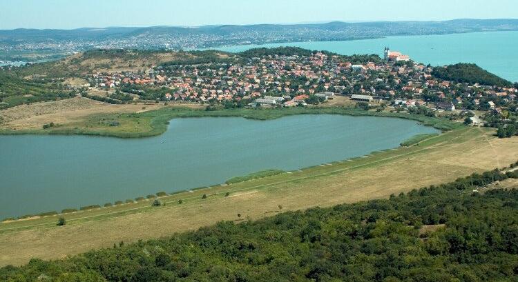 Halpusztulás a tihanyi Belső-tóban