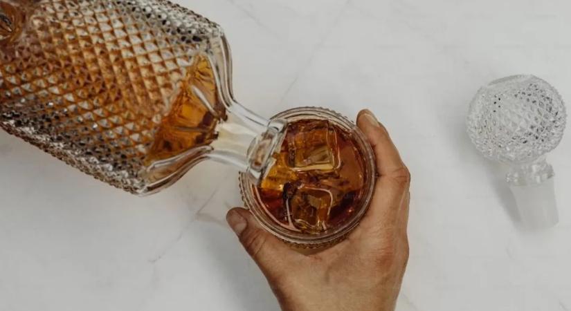 Alkoholista és szerencsejáték-függő lett az Ázsia Expressz sztárja