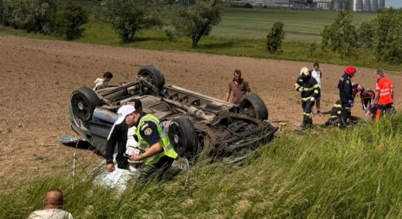 Nem volt az autóban gyermekülés – Ezért halt meg a kétéves kisfiú a balesetben